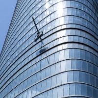 在上海，选择一家专业的建筑幕墙检测机构，应该考察哪些方面？